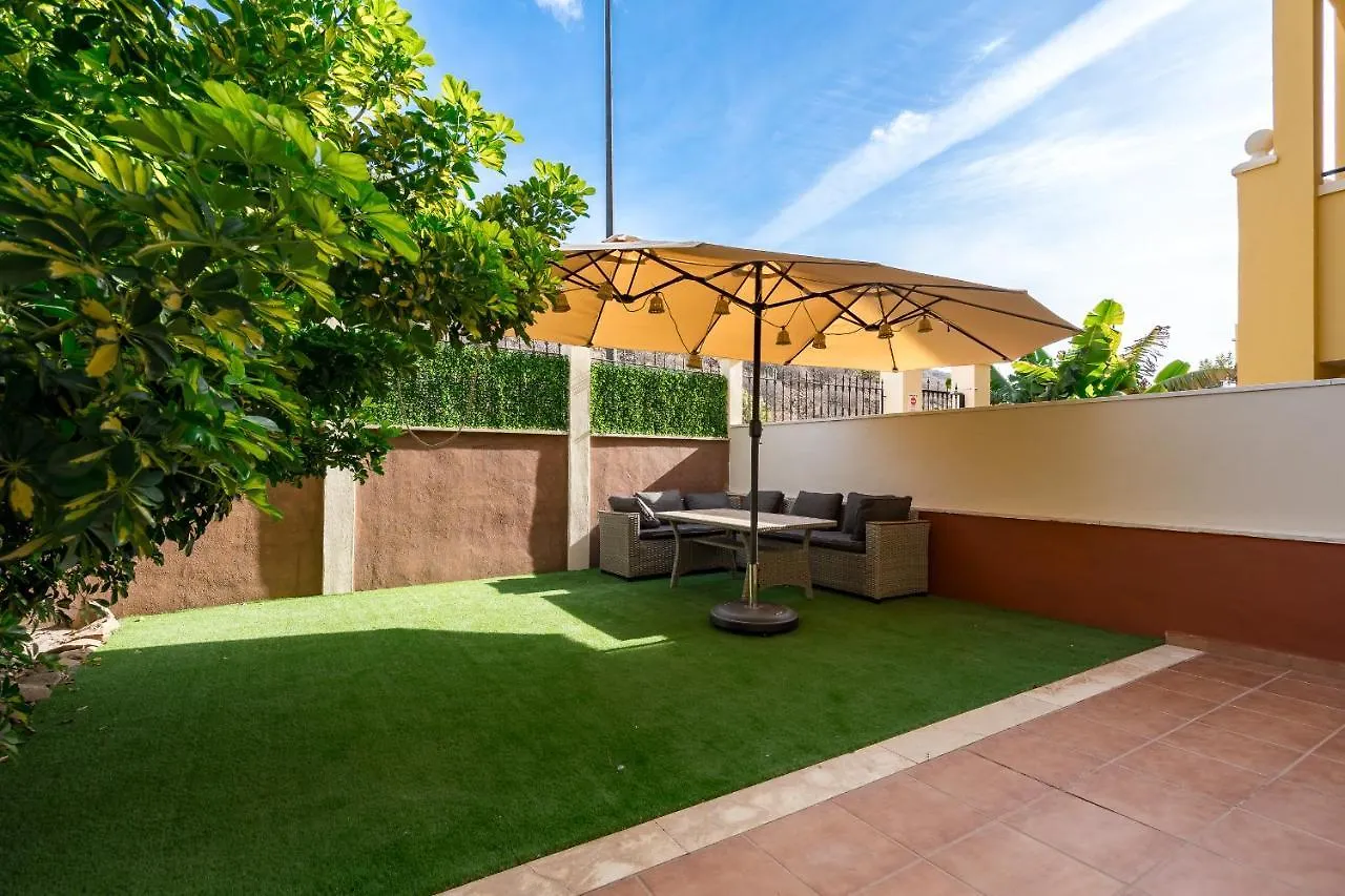 Apartman Bright Retreat With Lush Outdoor Space Palm-mar Spanyolország